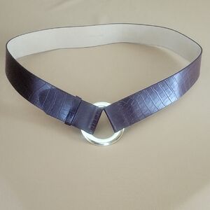 Brown Leather Croc-Embossed Belt with Gold Ring